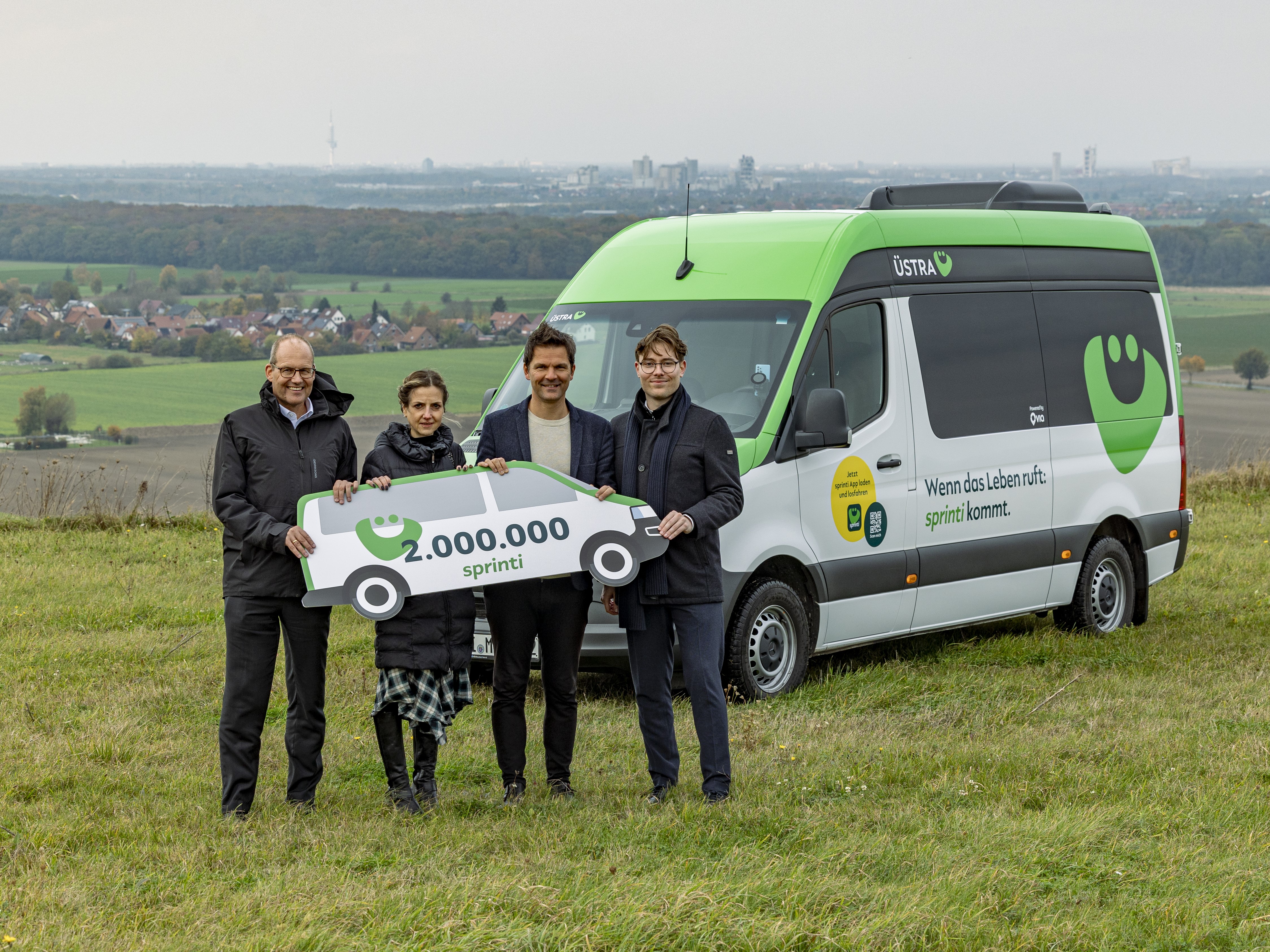 Pressetermin auf der Halde Friedrichshall mit dem Sprinti Bus